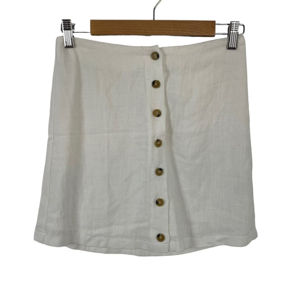 New Skylar + Madison Ruby and Jenna Linen Ivory Mini Button Front Skirt Small